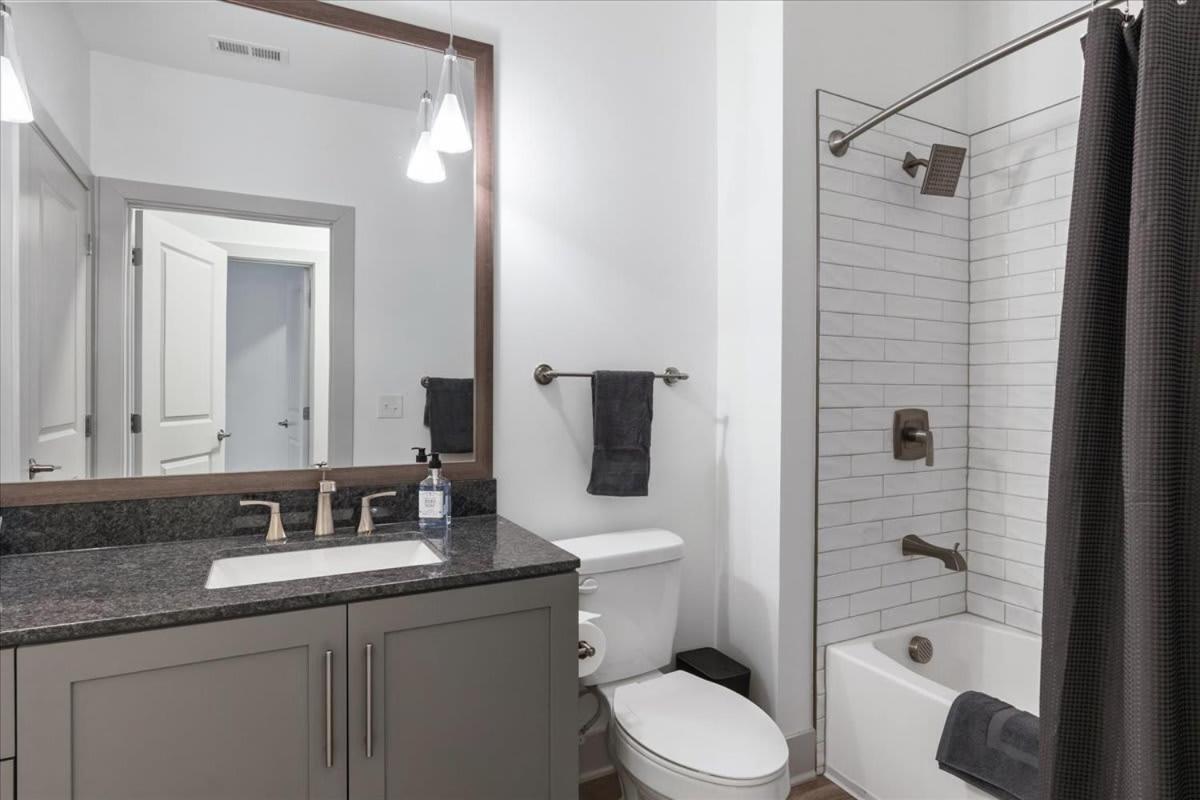 Charming 1Br 1Ba Apartment Near Downtown シンシナティ エクステリア 写真